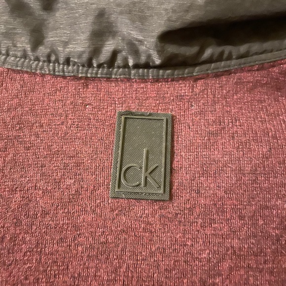 Calvin Klein pullover 2 tone with short zip (OLCC) - Picture 5 of 5